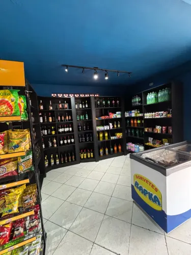 Adega + Distribuidora + Conveniência Completa à Venda | Xaxim | 20+ Anos de Tradição