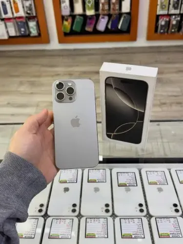 iPhone 16 Pro Max 256GB Lacrado 1 Ano Garantia Apple Pegamos iPhone na troca 