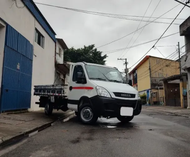 Iveco 35s14 carroceria 2013