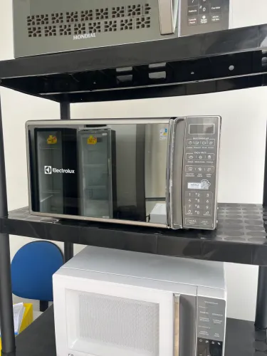 MICROONDAS INOX ESPELHADO 27 LITROS ELECTROLUX COM GARANTIA
