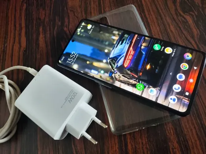 POCO F4 GT 8GB / 128GB - Carregador Hyper Charge 120Watts