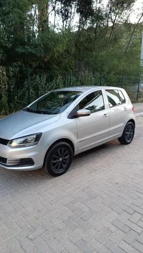 Volkswagen Fox Bluemotion 1.0 MI Total Flex 12V 5P 2016