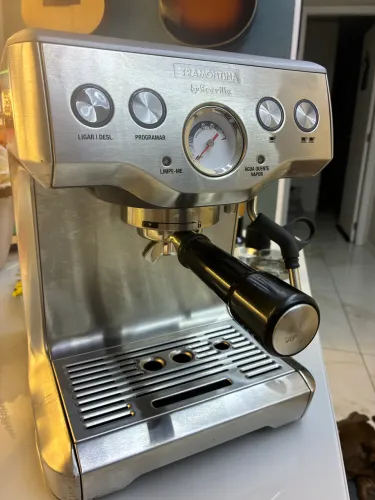 Cafeteira Espresso Breville by Tramontina