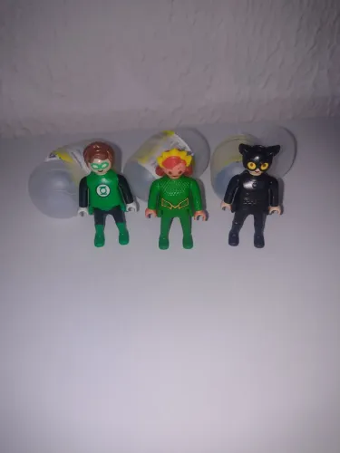 DC Playmobil Kinder Ovo Lote Aquaman, Mera e Mulher Gato
