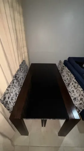 Mesa de Jantar com tampo de vidro 6 lugares
