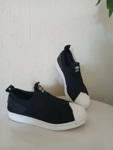 Tênis adidas slip on preto 34