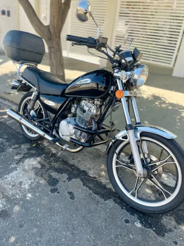 Suzuki Intruder 125 2008/2009