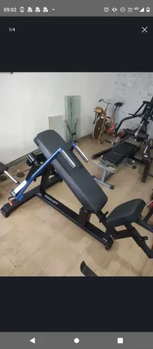 Equipamento de musculação 
