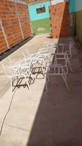 Cadeiras escolares estrutura
