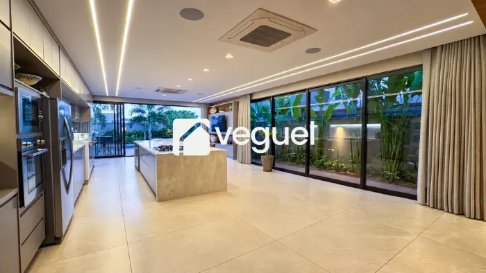 Casa em condomínio com 260m² com 4 suítes para alugar com no Condomínio Reserva Santa Luís