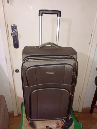 Mala Viagem média/Grande, 23KG 100% Poliester, mala expansível, Super reforçada! 