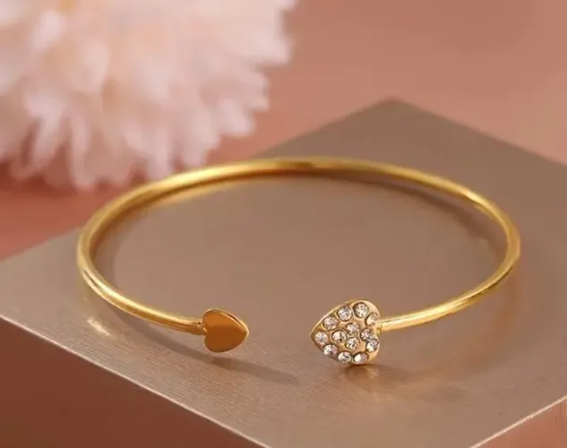 Bracelete de coração dourado