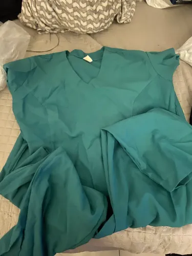 Roupa privativa verde 