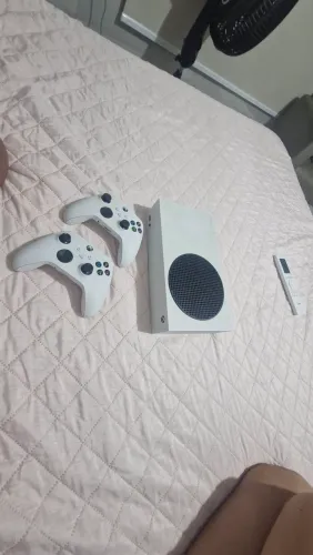 Vendo Xbox pouco uso