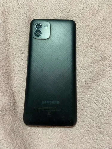 Galaxy A03 em perfeito estado no valor de 400