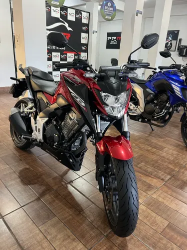 CB300F TWISTER ABS 24/25 VERMELHA