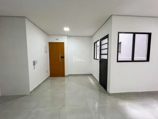 Apartamento à Venda com 2 Dormitórios na Vila América 54m², Elevador, Acabamento Moderno