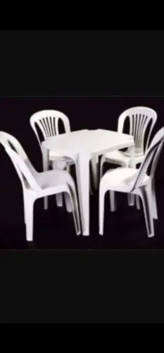 Vendo jogos de mesas plasticas