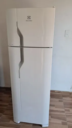 Geladeira Electrolux Cycle defrost duplex 260L! Funcionando (Entrego)