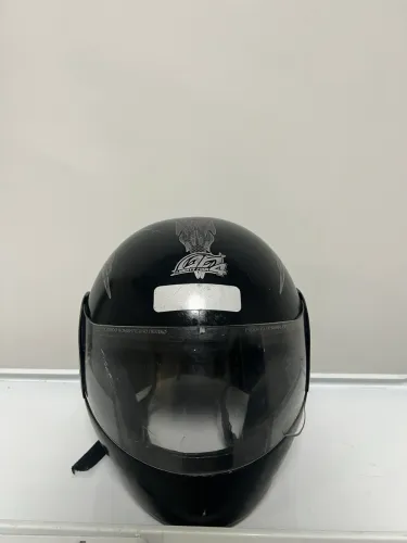 CAPACETE de MOTO PRETO usado em bom estado