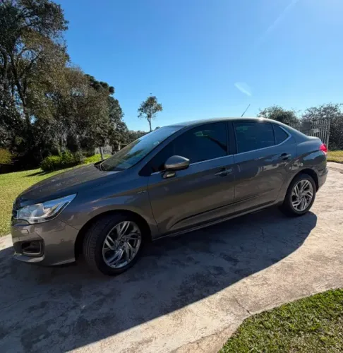 Citroen C4 Lounge Exclusive 1.6 Turbo 4P Aut. 2014