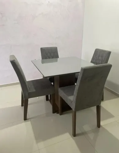 Vendo mesa de jantar