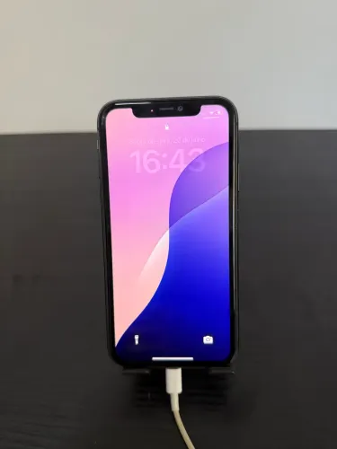 iPhone 11 64gb único dono