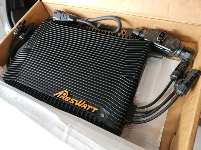 Vendo Microinversor Areswatt modelo AW-MIP2.5