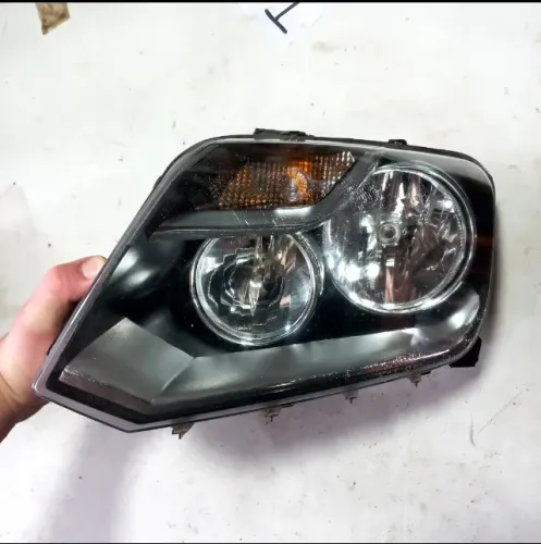FAROL LADO ESQUERDO VW AMAROK HIGHLINE 2013 2014 2015 2016