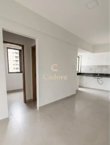 Apartamento à venda no Santa Mônica com 1/4 e elevador