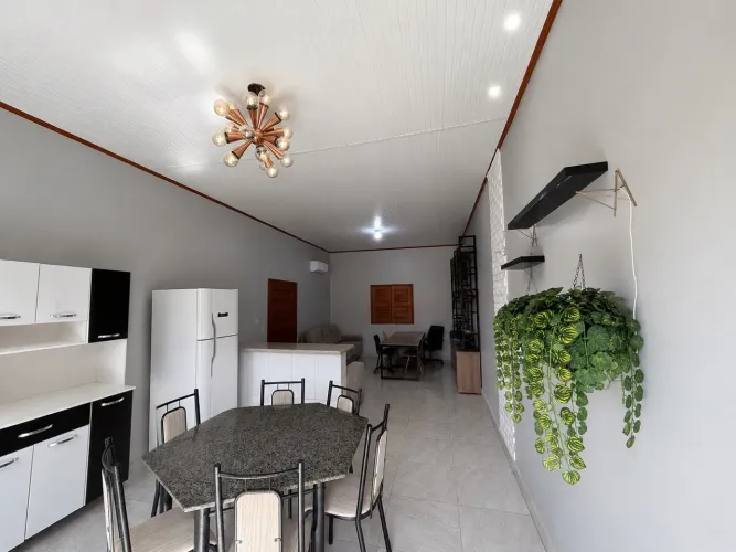 Vende-se casa em Epitaciolândia(escritura pública e averbação). Pronta para financiamento.