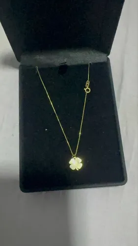 Corrente de ouro feminina