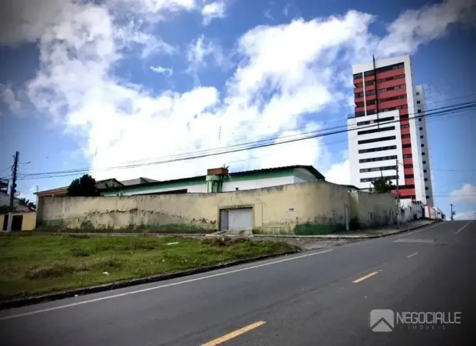 Área à venda, 1230 m² por R$ 1.500.000,00 - Jardim Tavares - Campina Grande/PB