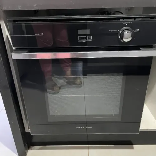 Forno de Embutir a Gás Brastemp 78 Litros Preto com Grill 220v