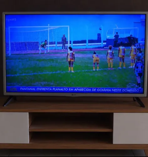 TV LG 32 POLEGADAS, LCD, HDMI, BLUETOOTH, SMART!