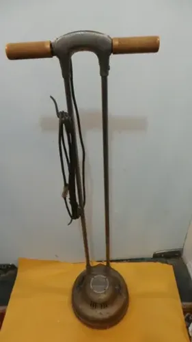 Enceradeira antiga da marca arno dos anos 60 toda original sem funcionar rara!!