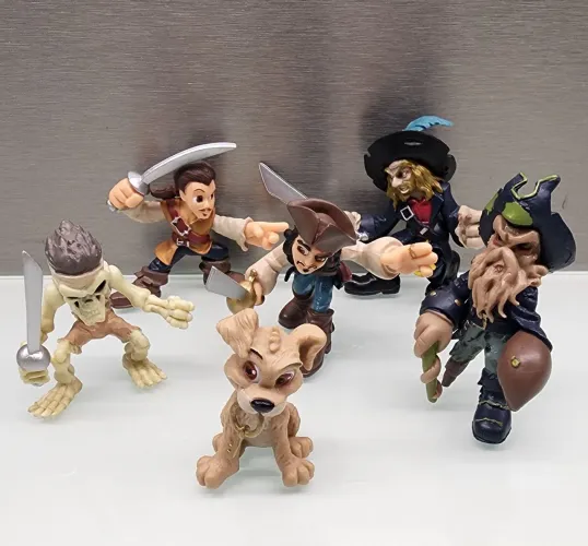 Bonecos Piratas do Caribe - Edição Limitada Original da Disney