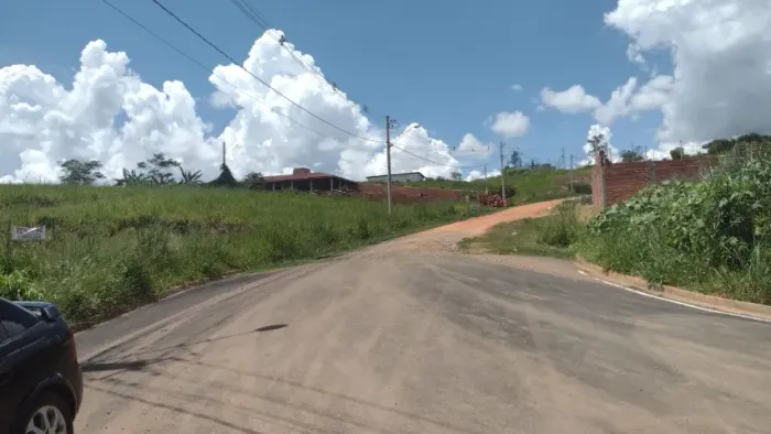 Terreno de 1000m2 em condomínio de chácaras, na cidade de Itapira.