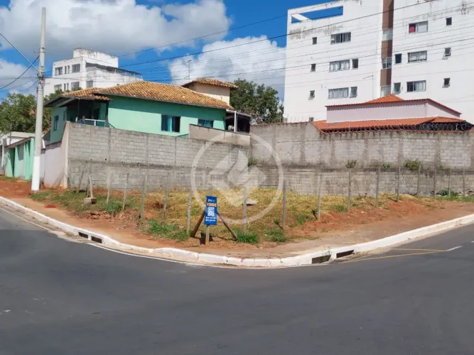 LOTE COMERCIAL- LUNDCEA- codigo: 67603