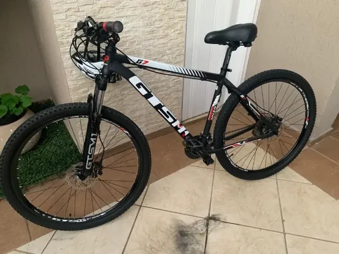 Bike  G T S    M 1  PRETA - aro 29 - 30 Marchas -Freio Hidraulico  - LINDA 