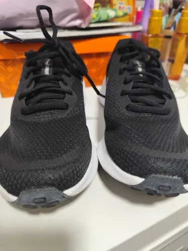 Tênis Nike Feminino Revolution 7 Preto - seminovo