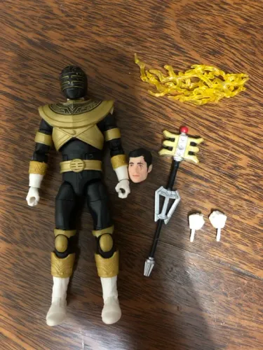 Gold Ranger Power Rangers Zeo Lightning Collection Hasbro