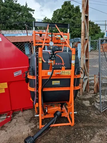 Pulverizador 600 Litros Bomba 75 Pecuário e de Barras Novo!
