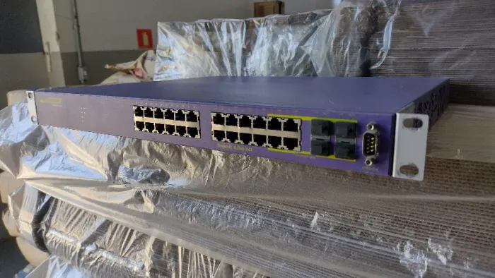 Switch Extreme Networks - Summit x350-24t - 24P 10/100/1000 - 4SFP 1G