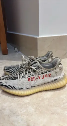 Adidas Yeezy Boost 350 V2 Zebra