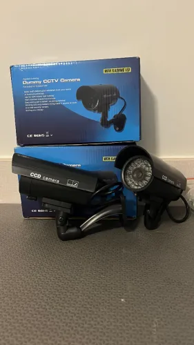 Kit com 2 Câmeras de Segurança Simuladas (Dummy)