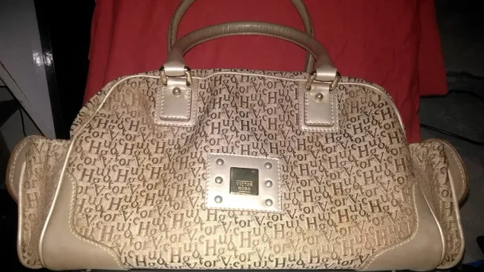 Bolsa em couro original bege Victor Hugo