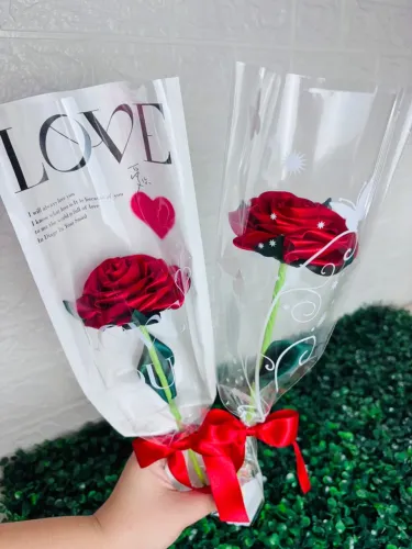 Buquê de rosas unitárias com fotos
