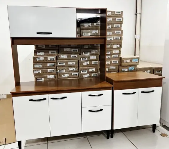 Cozinha Compacta com Tampo reto + Balcão 2 Portas - Lançamento