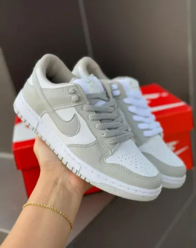 Nike Dunk Low - Cinza e Branco Promoção